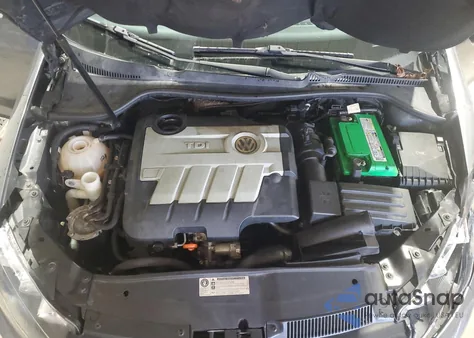 2010 Volkswagen Jetta Tdi from USA, damaged, VIN 3VWTL7AJ8AM696011